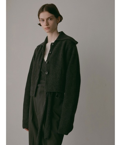 HER.（ハー）の「カラーニットカーディガン（ニット/セーター・レディース・キャメル/チャコールグレー・フリー）」の2枚目の写真