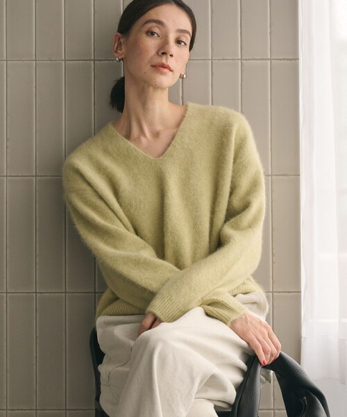 フォックスカシミヤブレンド Vネックニットプルオーバー（ニット