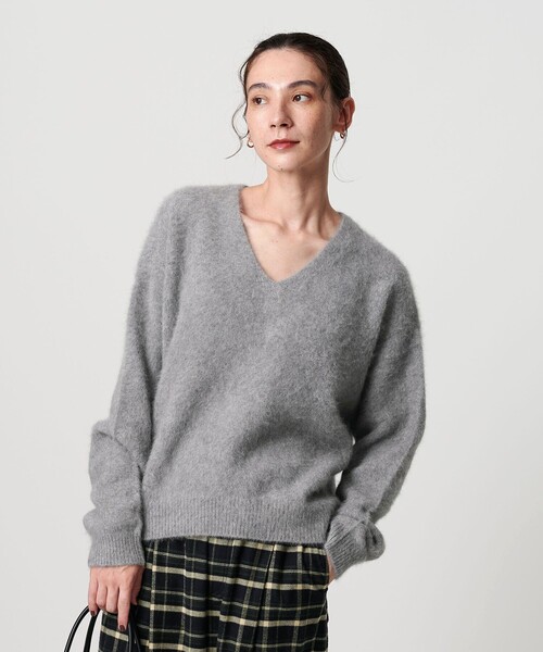 フォックスカシミヤブレンド Vネックニットプルオーバー（ニット