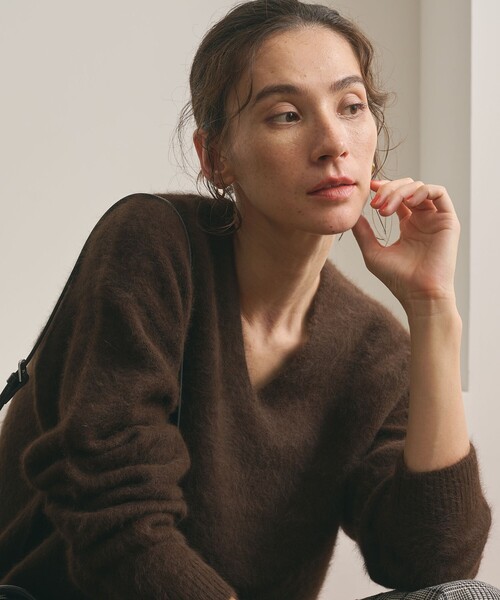 セール】フォックスカシミヤブレンド Vネックニットプルオーバー