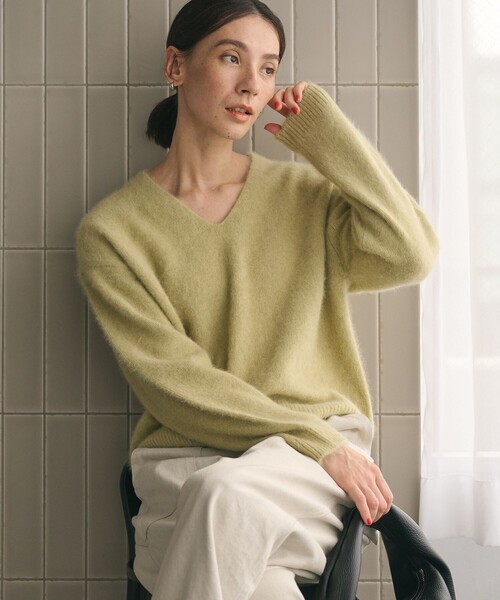 フォックスカシミヤブレンド Vネックニットプルオーバー（ニット