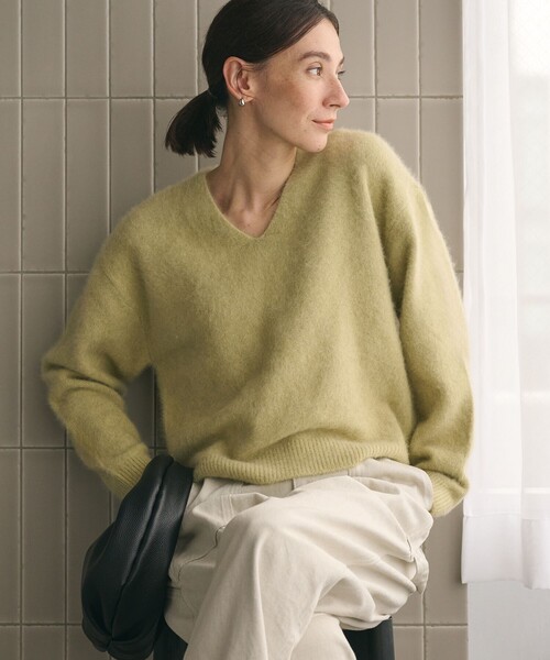 フォックスカシミヤブレンド Vネックニットプルオーバー（ニット