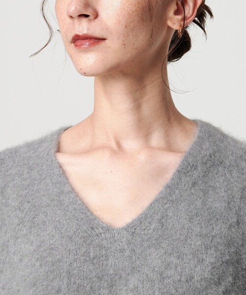 フォックスカシミヤブレンド Vネックニットプルオーバー（ニット