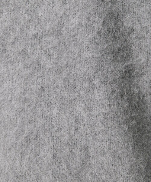 BEAUTY&YOUTH UNITED ARROWS(ビューティーアンドユースユナイテッドアローズ)の「フォックスカシミヤブレンド Vネックニットプルオーバー(ニット/セーター・レディース・ベージュ/ライトグレー/ダークブラウン/ライム/ブラック・FREE)」の12枚目の写真