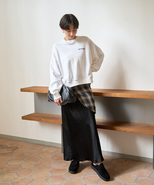 ABAHOUSE(アバハウス)の「cafe graphic バックプリント スウェット オーバーサイズ / ユニセックス / LE TRIO ABAHOUSE(スウェット・メンズ・ホワイト/ブルー・46/48/44)」の10枚目の写真