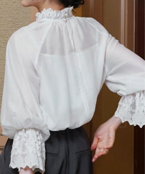 【新品】【2024SS】FRAMeWORK シアーボリュームブラウス 白 シアーボリュームスリーブブラウス（シャツ／ブラウス）｜SLOBE IENA