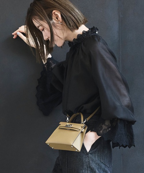RUIRUE BOUTIQUE(ルイルエブティック)の「洗える | シアー ボリューム レース ブラウス | 長袖 シアートップス シャツ ブラウス(シャツ/ブラウス・レディース・オフホワイト/ブラック/チャコール・S/M/L/LL)」の15枚目の写真