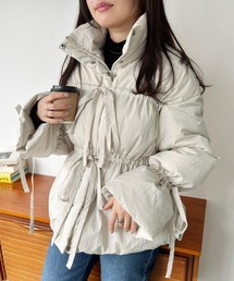 リボン付きベージュダウンジャケット リボンポイントキルティングクロップドダウン | ファッション