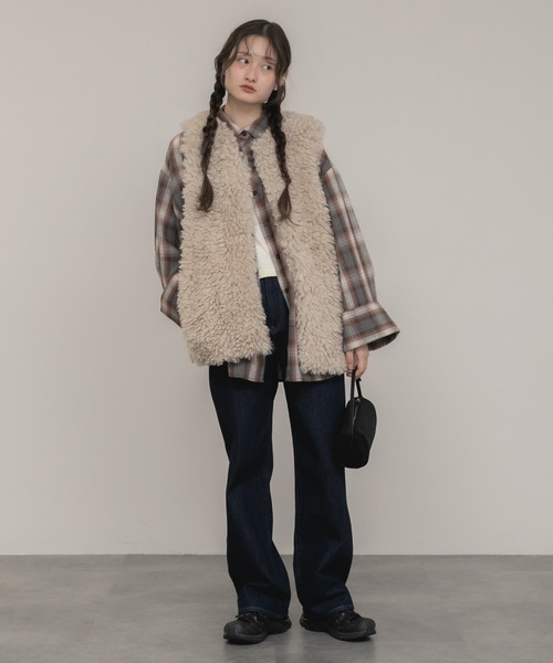 HEILIS(ヘイリス)の「2WAYスエードミニショルダーバッグ/ミニバッグ スクエア ハンドバッグ 韓国 斜め掛け スウェード 合皮 ブラック ブラウン ベージュ ガーリー ノームコア(ハンドバッグ・レディース・ベージュ系その他/ブラック/ブラウン・FREE)」の11枚目の写真