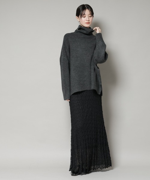 NANO universe（ナノユニバース）の「タートルワイドシルエット圧縮ニット（ニット/セーター・レディース・グレー/ライトベージュ/チャコール・FREE）」の8枚目の写真