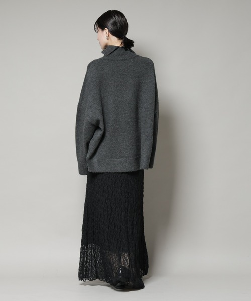 NANO universe（ナノユニバース）の「タートルワイドシルエット圧縮ニット（ニット/セーター・レディース・グレー/ライトベージュ/チャコール・FREE）」の10枚目の写真