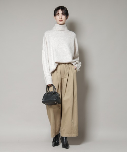 NANO universe（ナノユニバース）の「タートルワイドシルエット圧縮ニット（ニット/セーター・レディース・グレー/ライトベージュ/チャコール・FREE）」の21枚目の写真