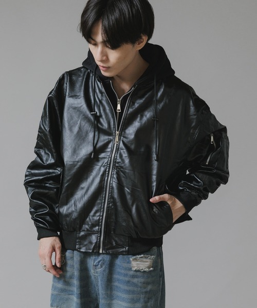Theater code（シアターコード）の「Layered-Style Hooded Leather Jacket / レイヤード風 フード付き レザーブルゾン（MA-1・メンズ・ブラック/カーキ/チャコール・M/L）」の7枚目の写真