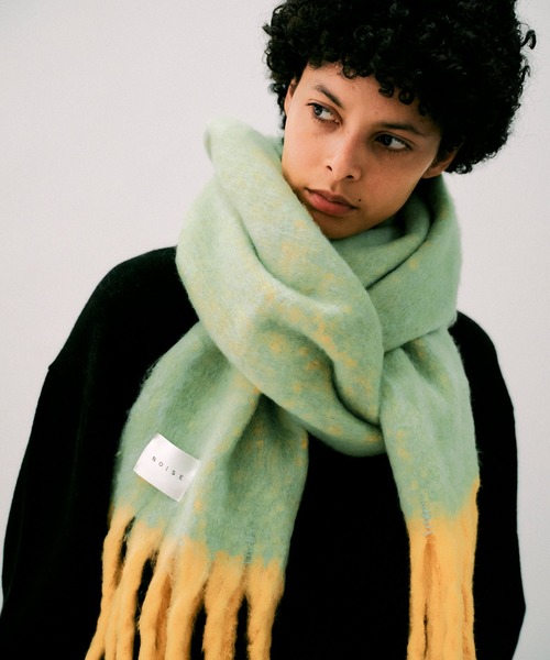 NOISE MAKER（ノイズメーカー）の「バイカラーボリュームフリンジマフラー（マフラー・レディース・ブルー系/ピンク系/グリーン系/ブラウン系/パープル系・FREE）」の21枚目の写真