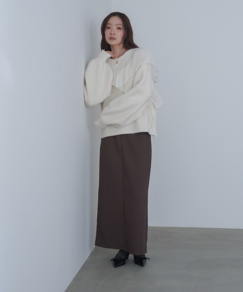 Bab(バブ)の「アシンメトリーフリルニットトップス(ニット/セーター・レディース・チャコールグレー/アイボリー/ブラウン・FREE)」の12枚目の写真