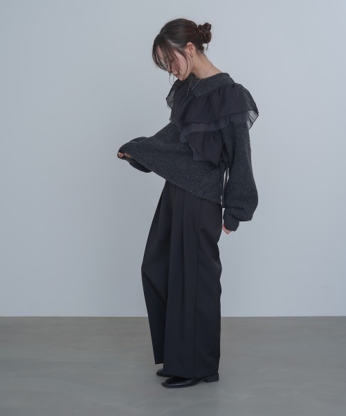 Bab(バブ)の「アシンメトリーフリルニットトップス(ニット/セーター・レディース・チャコールグレー/アイボリー/ブラウン・FREE)」の15枚目の写真