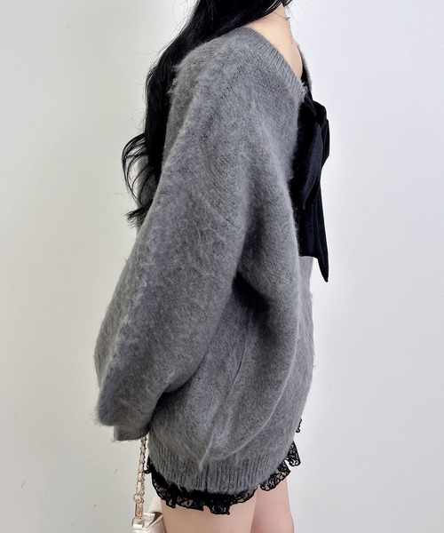 INGNI（イング）の「バックベロアリボンシャギーチュニックニット（ニット/セーター・レディース・モカ/ボルドー/チャコールグレー/アイボリー/グレー系3/ベージュ・M）」の9枚目の写真