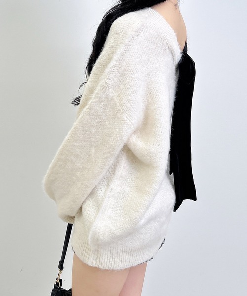 INGNI（イング）の「バックベロアリボンシャギーチュニックニット（ニット/セーター・レディース・モカ/ボルドー/チャコールグレー/アイボリー/グレー系3/ベージュ・M）」の14枚目の写真