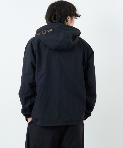 フレッドペリー ナイロンジャケット ローレル刺繍 黒 × 金 サイズXL Fred Perry ナイロンジャケット L 黒 フレッドペリー 【公式通販】