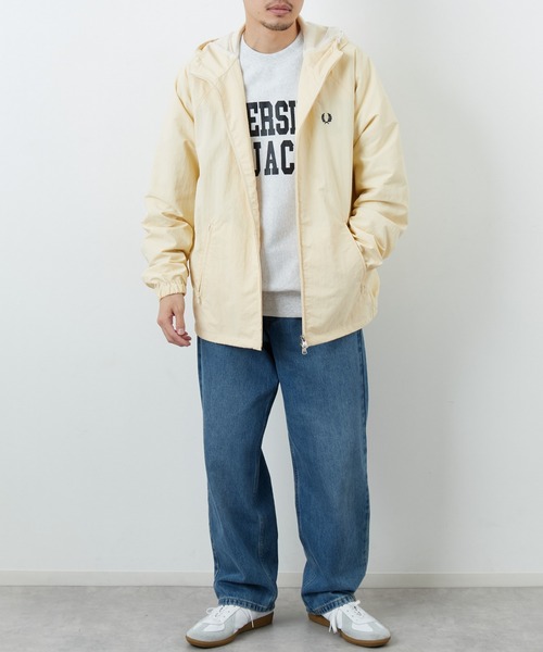 FRED PERRY/フレッドペリー] 別注 フード刺繍 ナイロンシェル