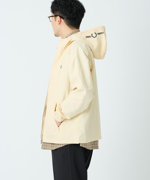 FRED PERRY/フレッドペリー] 別注 フード刺繍 ナイロンシェル