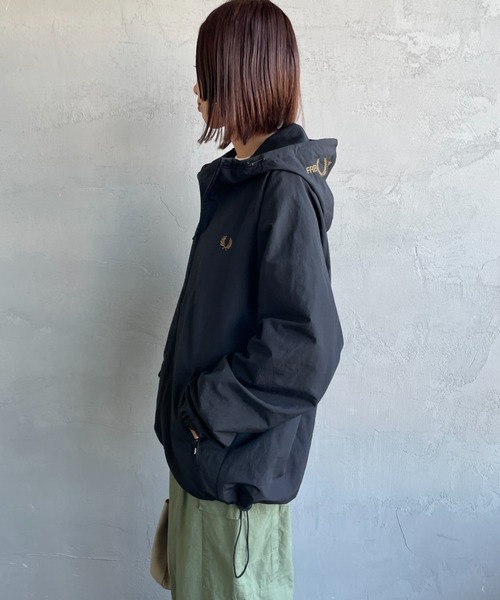 WEB先行予約】[FRED PERRY/フレッドペリー] 別注 フード刺繍 ナイロン