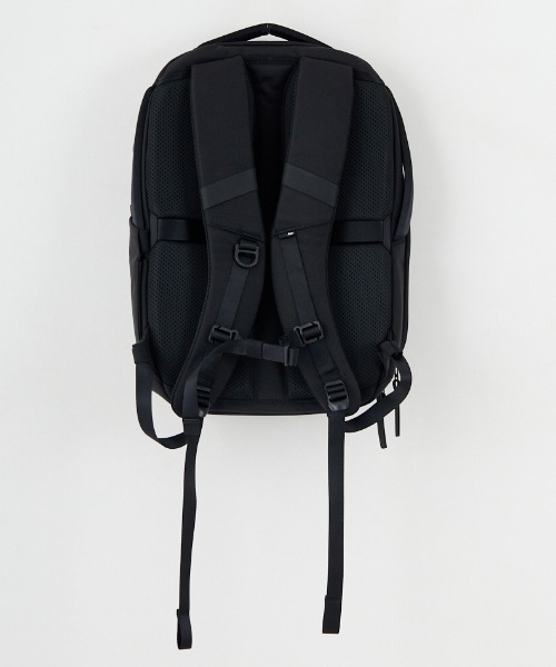 Aer（エアー）の「[AER/エアー] CITY PACK 2 バックパック（バックパック/リュック・メンズ・ブラック・ONE SIZE）」の2枚目の写真