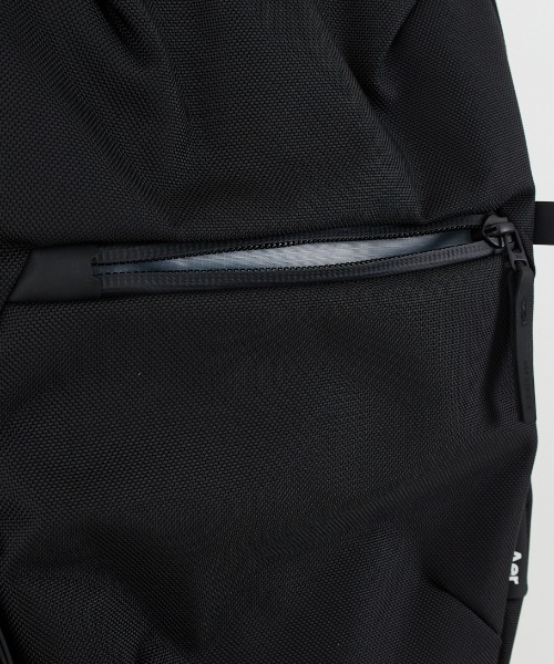 Aer（エアー）の「[AER/エアー] CITY PACK 2 バックパック（バックパック/リュック・メンズ・ブラック・ONE SIZE）」の7枚目の写真