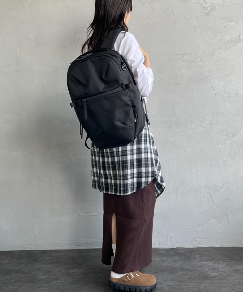 Aer（エアー）の「[AER/エアー] CITY PACK 2 バックパック（バックパック/リュック・メンズ・ブラック・ONE SIZE）」の16枚目の写真