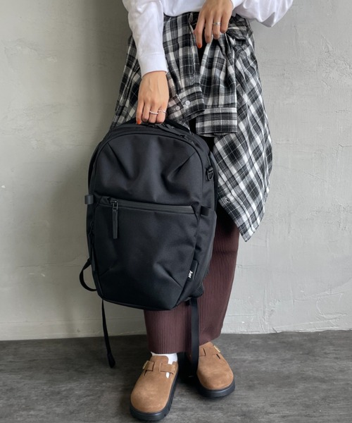 Aer（エアー）の「[AER/エアー] CITY PACK 2 バックパック（バックパック/リュック・メンズ・ブラック・ONE SIZE）」の17枚目の写真