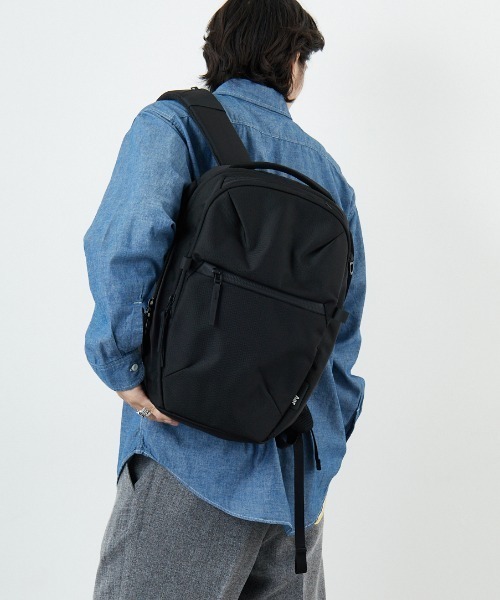 Aer（エアー）の「[AER/エアー] CITY PACK 2 バックパック（バックパック/リュック・メンズ・ブラック・ONE SIZE）」の21枚目の写真