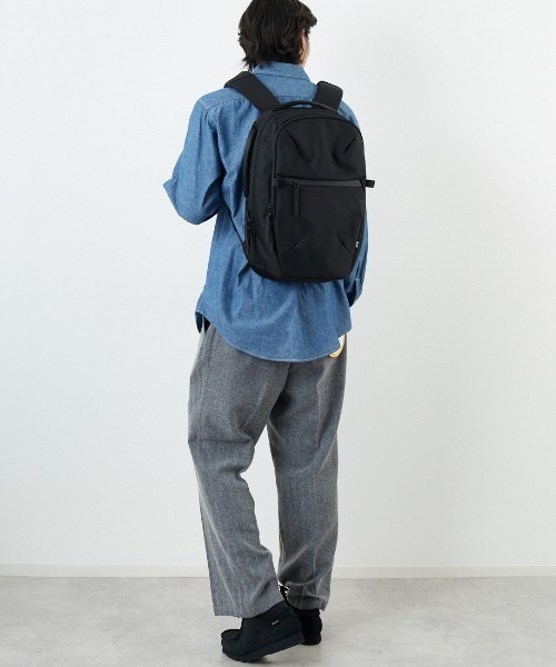 Aer（エアー）の「[AER/エアー] CITY PACK 2 バックパック（バックパック/リュック・メンズ・ブラック・ONE SIZE）」の22枚目の写真