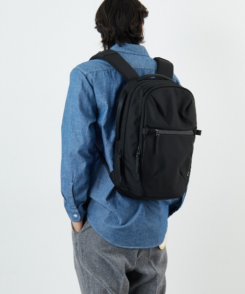 Aer（エアー）の「[AER/エアー] CITY PACK 2 バックパック（バックパック/リュック・メンズ・ブラック・ONE SIZE）」の20枚目の写真
