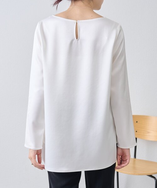 LIVETART（リヴェタート）の「ダブルサテンシンプルブラウス（シャツ/ブラウス・レディース・ホワイト・FREE）」の4枚目の写真