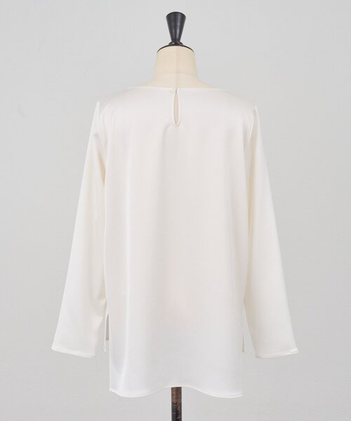 LIVETART（リヴェタート）の「ダブルサテンシンプルブラウス（シャツ/ブラウス・レディース・ホワイト・FREE）」の17枚目の写真