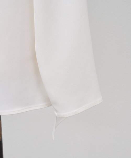 LIVETART（リヴェタート）の「ダブルサテンシンプルブラウス（シャツ/ブラウス・レディース・ホワイト・FREE）」の9枚目の写真