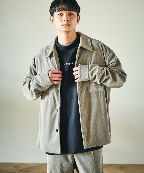 LAKOLE（ラコレ）の「ダンボールモックネック長袖T / 592321（Tシャツ/カットソー・メンズ・ブラック/パープル/ライトグレー/ホワイト・MEDIUM/LARGE）」の9枚目の写真