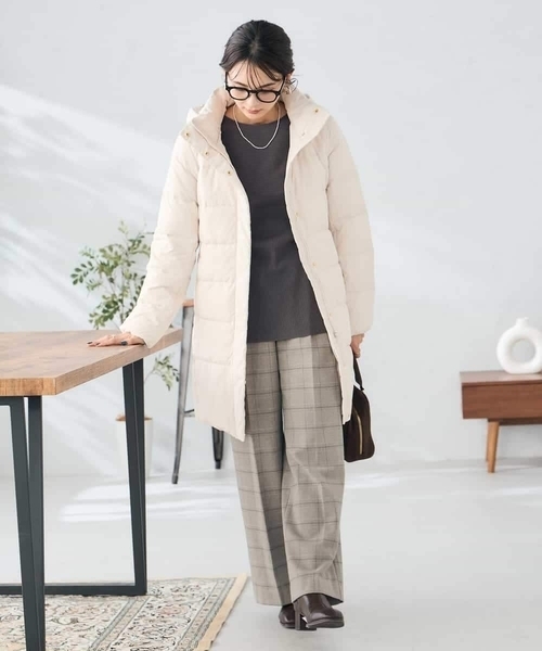 a.v.v(アーヴェヴェ)の「フーデッドロングダウンコート(ダウンジャケット/コート・レディース・ネイビー/ブラック/ベージュ・34/40/42/38/36)」の21枚目の写真