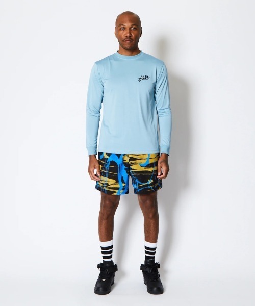 AKTR(アクター)の「AKTR TORSION NICK L/S SPORTS TEE(アクター トーション ニック ロングスリーブ スポーツ Tシャツ)(Tシャツ/カットソー・メンズ・ベージュ系/ブラック系/ブルー系・MEDIUM/LARGE/X-LARGE/XX-LARGE)」の1枚目の写真