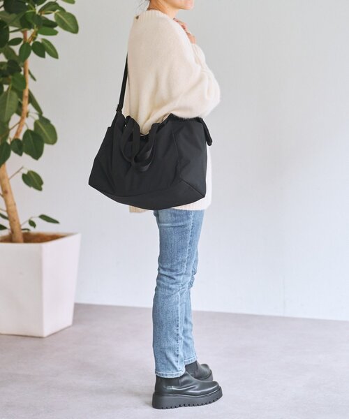 BEARDSLEY(ビアズリー)の「DogプリントBAG(Lサイズ)(トートバッグ・レディース・ブラック・LARGE)」の6枚目の写真