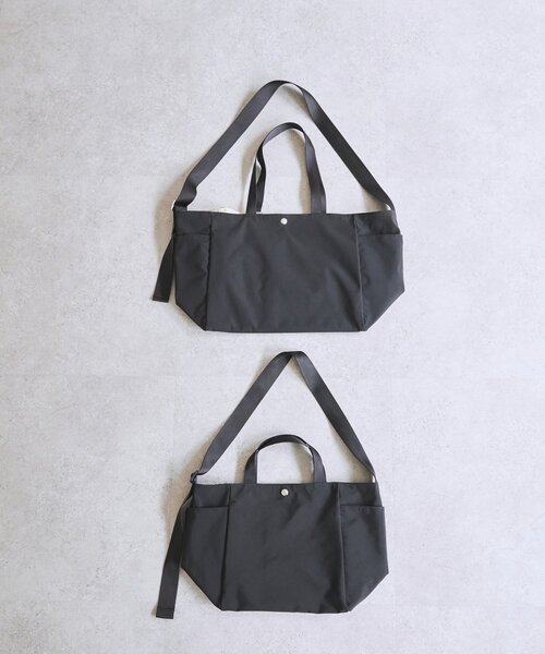 BEARDSLEY(ビアズリー)の「DogプリントBAG(Lサイズ)(トートバッグ・レディース・ブラック・LARGE)」の10枚目の写真