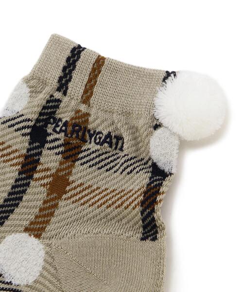 PEARLY GATES（パーリーゲイツ）の「【PEARLY GATES】チェック×ドット柄梵天付きショートソックス (LADIES)（ソックス/靴下・レディース・ベージュ系その他・FREE）」の2枚目の写真