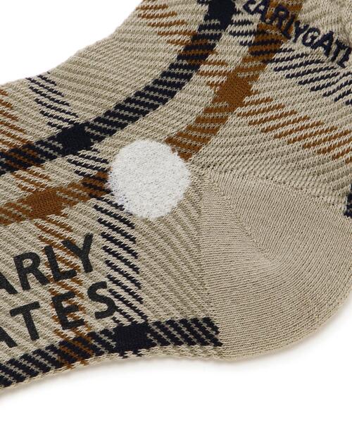 PEARLY GATES（パーリーゲイツ）の「【PEARLY GATES】チェック×ドット柄梵天付きショートソックス (LADIES)（ソックス/靴下・レディース・ベージュ系その他・FREE）」の3枚目の写真