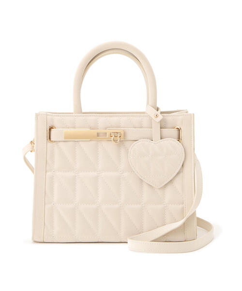EDIT COLOGNE（エディットコロン）の「ハートチャーム付きキルティングトートバッグ（ショルダーバッグ・レディース・ブラック/オフホワイト/ベージュ・ﾌﾘ-）」の12枚目の写真