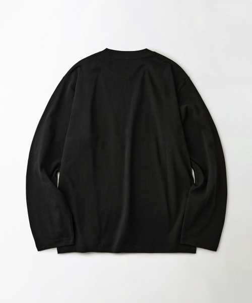 OUTSTANDING(アウトスタンディング)の「BASIC CREW NECK LONG SLEEVE TEE_BLACK(Tシャツ/カットソー・メンズ・その他・LARGE/SMALL/MEDIUM)」の2枚目の写真