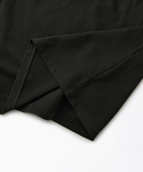 OUTSTANDING(アウトスタンディング)の「BASIC CREW NECK LONG SLEEVE TEE_BLACK(Tシャツ/カットソー・メンズ・その他・LARGE/SMALL/MEDIUM)」の5枚目の写真