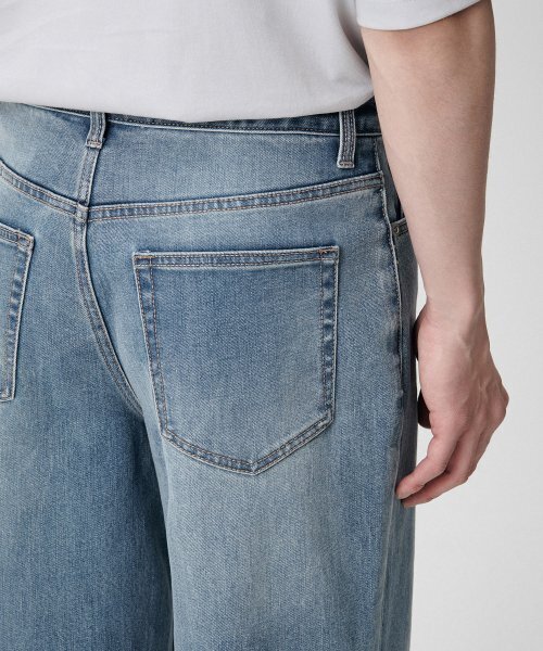 MUSINSA STANDARD（ムシンサスタンダード）の「[クールタンダード] ワイドデニムパンツ [ライトインディゴ]（デニムパンツ・メンズ・その他・40/38/42/36/34/32/30/31/33/26/27/28/29）」の2枚目の写真