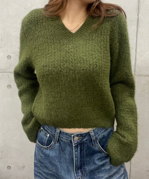 ROGER AND RAW(ロジャーアンドロウ)の「モヘアタッチVネックニットトップス(ニット/セーター・レディース・ブラック/ネイビー/グレー/カーキ・FREE)」の3枚目の写真