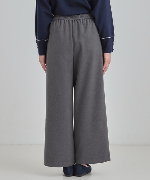 SHOO・LA・RUE（シューラルー）の「【洗濯機可/S-LL】風を通しにくい フラップイージーワイドパンツ（その他パンツ・レディース・ブラック/ブラウン系その他/グレー・04/03/02/01）」の14枚目の写真