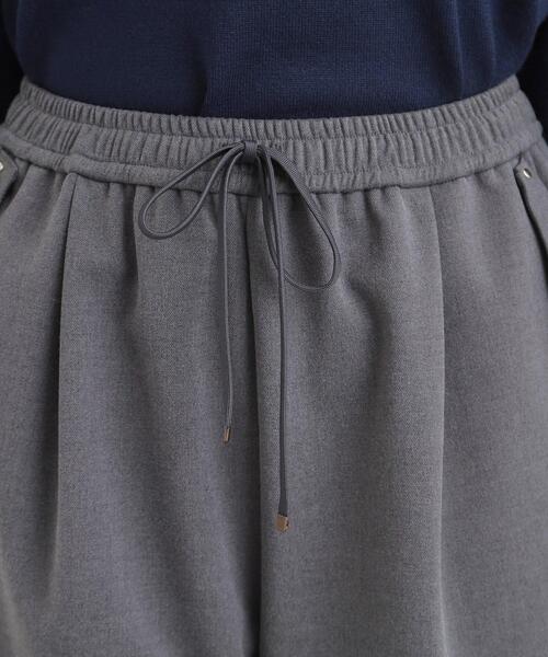 SHOO・LA・RUE（シューラルー）の「【洗濯機可/S-LL】風を通しにくい フラップイージーワイドパンツ（その他パンツ・レディース・ブラック/ブラウン系その他/グレー・04/03/02/01）」の15枚目の写真